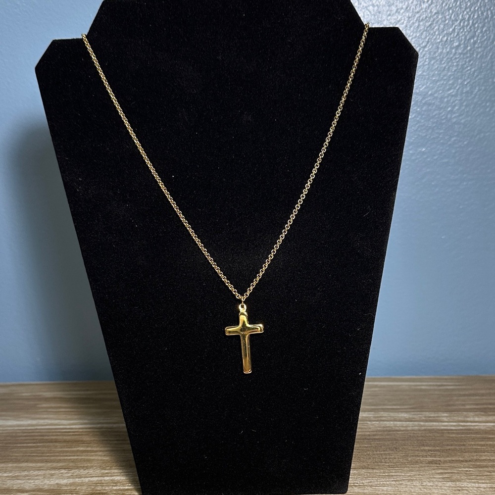 Graduation GIFT ALERT ‼️ Elegant Stainless Steel Gold Cross Pendant Necklace